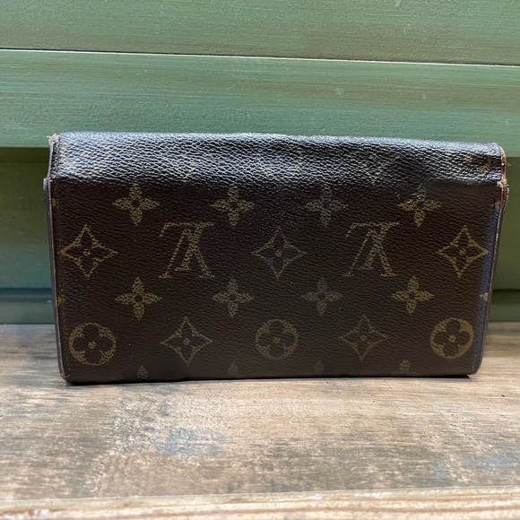 Authentic Louis Vuitton, wallet - Picture 2 of 10
